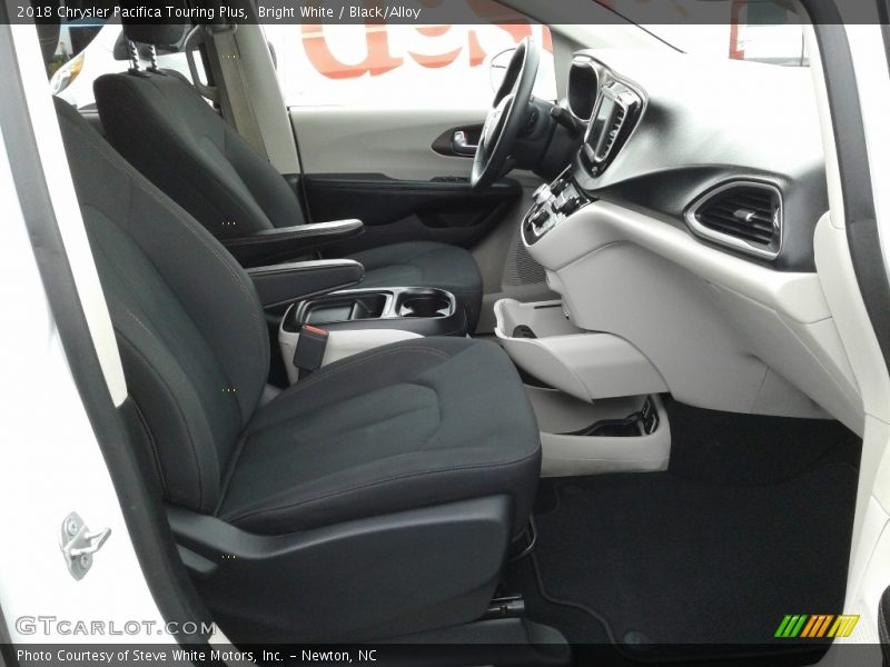 Bright White / Black/Alloy 2018 Chrysler Pacifica Touring Plus