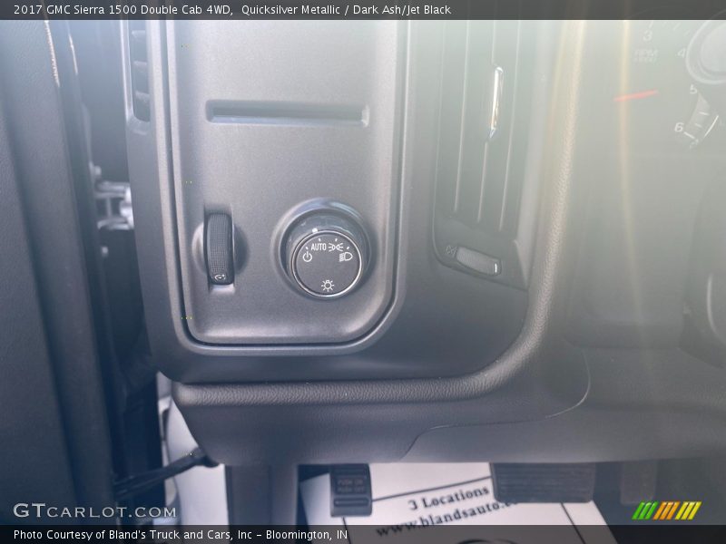 Quicksilver Metallic / Dark Ash/Jet Black 2017 GMC Sierra 1500 Double Cab 4WD