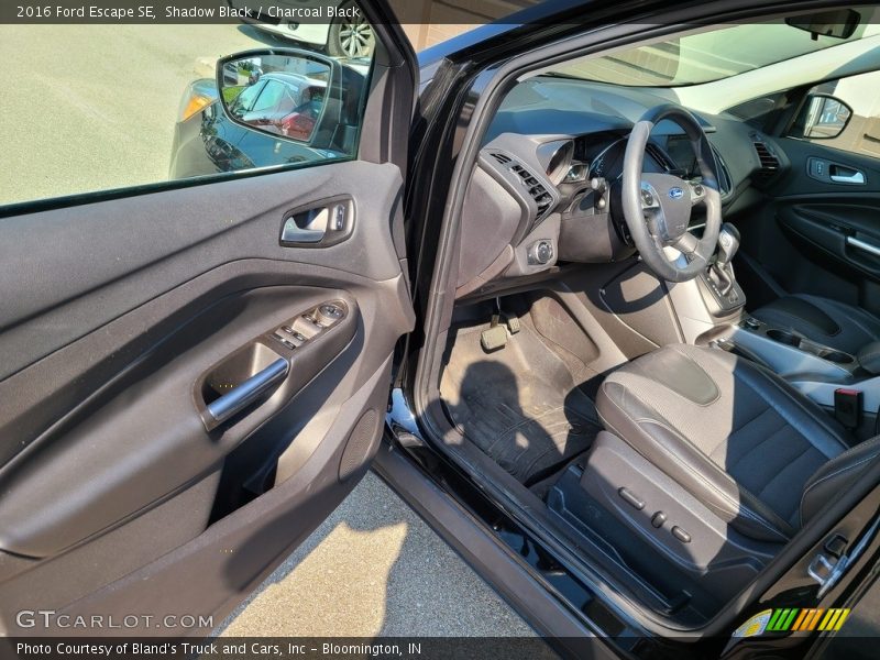Shadow Black / Charcoal Black 2016 Ford Escape SE