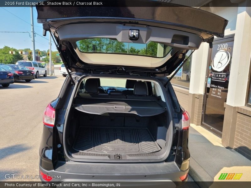 Shadow Black / Charcoal Black 2016 Ford Escape SE