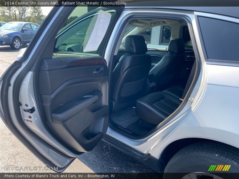 Radiant Silver Metallic / Ebony/Ebony 2014 Cadillac SRX Luxury AWD