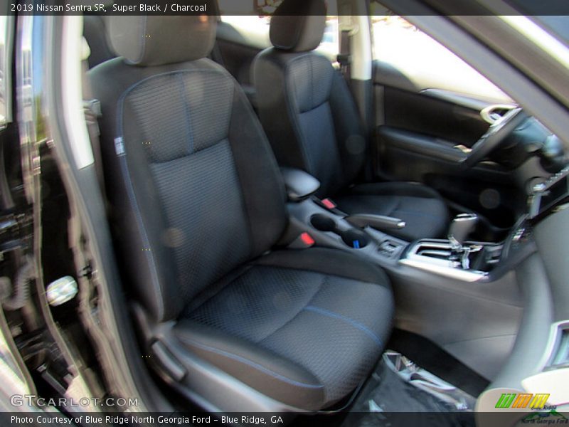 Super Black / Charcoal 2019 Nissan Sentra SR
