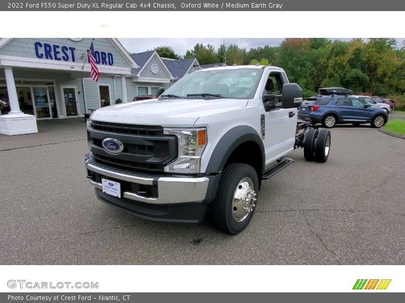 Oxford White / Medium Earth Gray 2022 Ford F550 Super Duty XL Regular Cab 4x4 Chassis