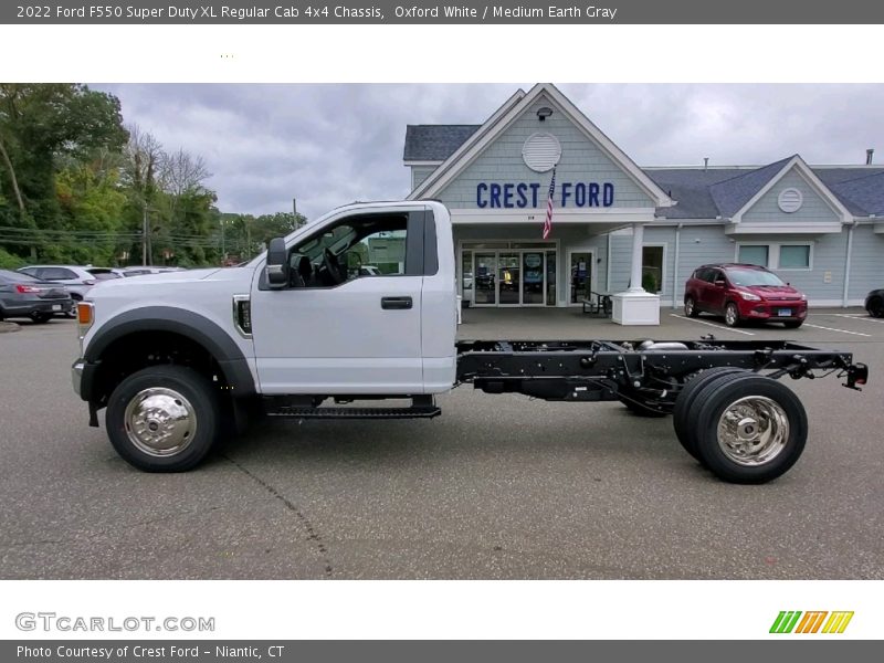 Oxford White / Medium Earth Gray 2022 Ford F550 Super Duty XL Regular Cab 4x4 Chassis