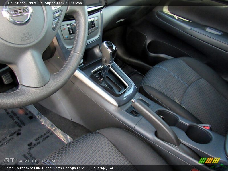 Super Black / Charcoal 2019 Nissan Sentra SR