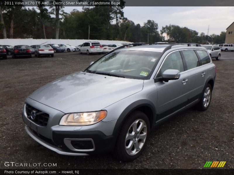 Electric Silver Metallic / Sandstone Beige 2011 Volvo XC70 T6 AWD