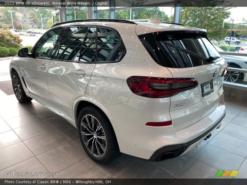 Mineral White Metallic / Cognac 2022 BMW X5 xDrive40i