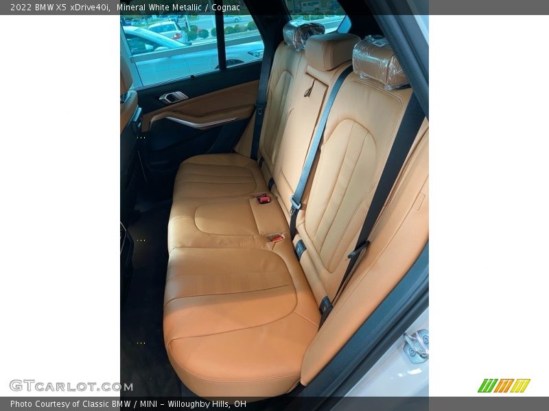 Mineral White Metallic / Cognac 2022 BMW X5 xDrive40i