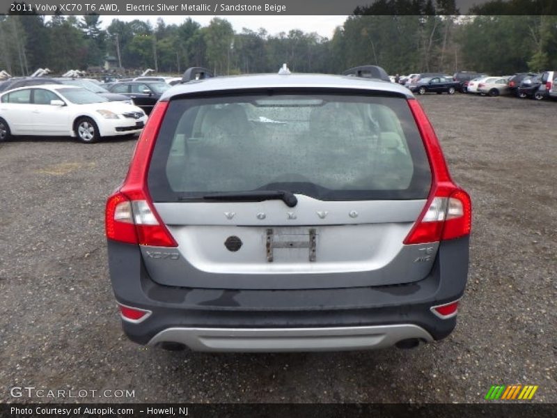 Electric Silver Metallic / Sandstone Beige 2011 Volvo XC70 T6 AWD