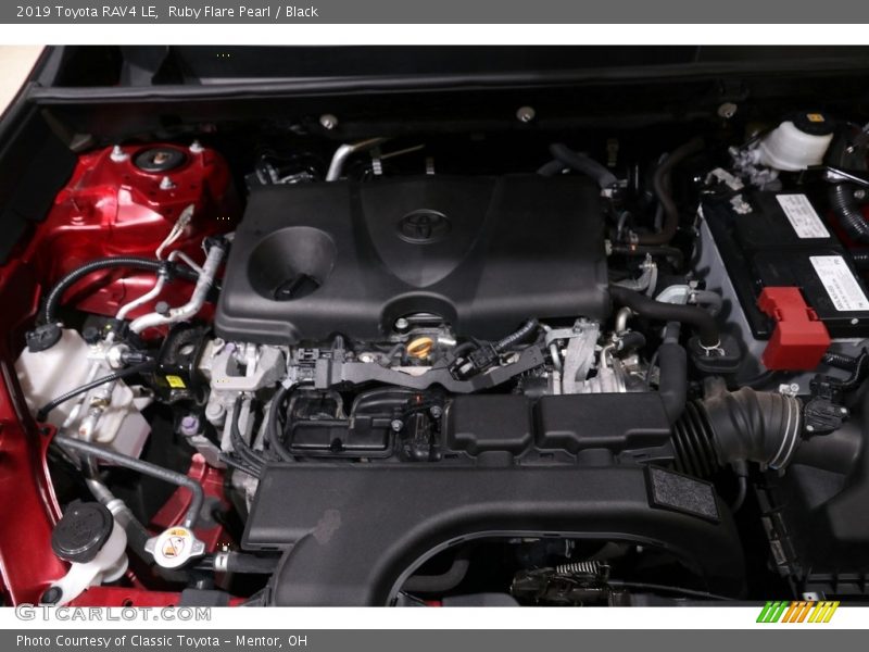 Ruby Flare Pearl / Black 2019 Toyota RAV4 LE