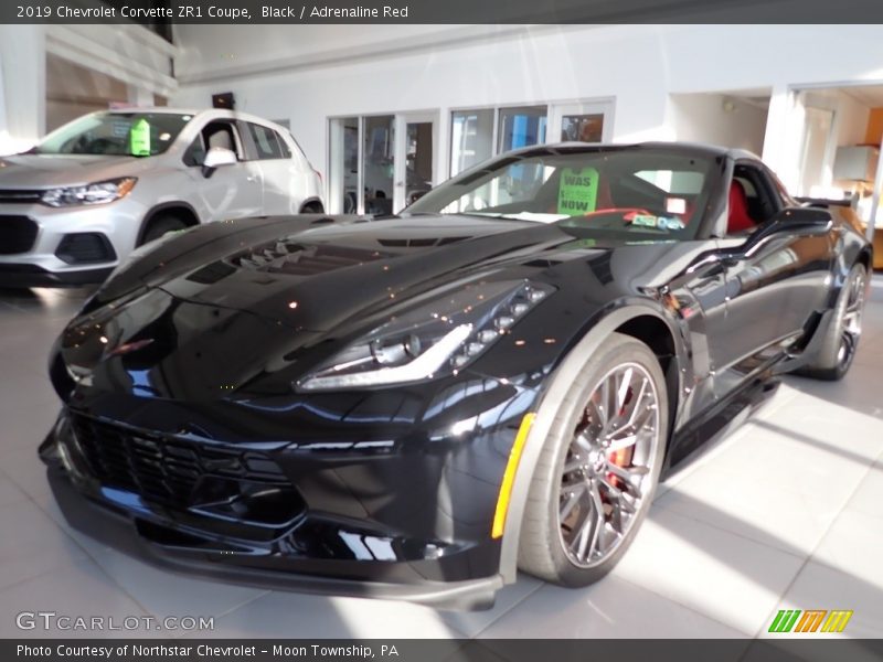 Black / Adrenaline Red 2019 Chevrolet Corvette ZR1 Coupe