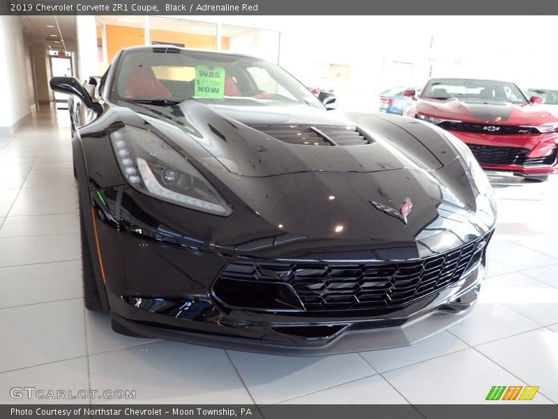 Black / Adrenaline Red 2019 Chevrolet Corvette ZR1 Coupe