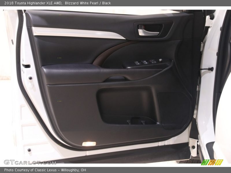 Blizzard White Pearl / Black 2018 Toyota Highlander XLE AWD