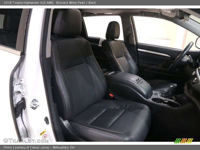 Blizzard White Pearl / Black 2018 Toyota Highlander XLE AWD