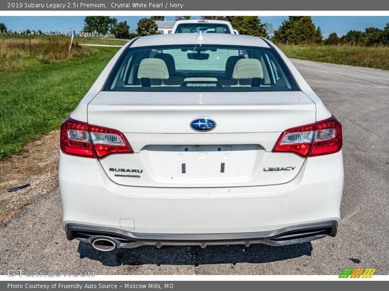 Crystal White Pearl / Ivory 2019 Subaru Legacy 2.5i Premium