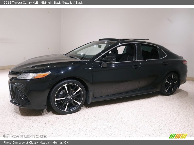 Midnight Black Metallic / Black 2018 Toyota Camry XLE