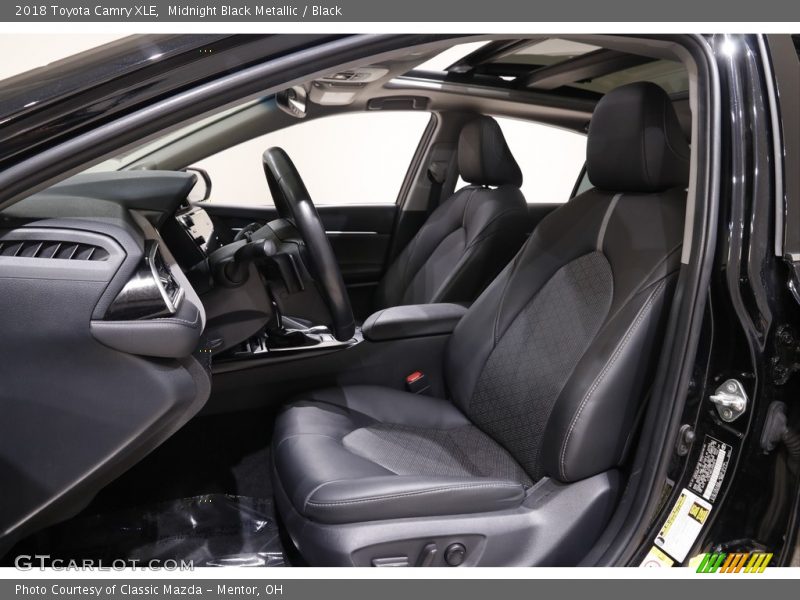Midnight Black Metallic / Black 2018 Toyota Camry XLE