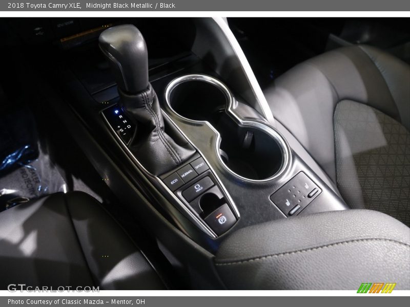 Midnight Black Metallic / Black 2018 Toyota Camry XLE