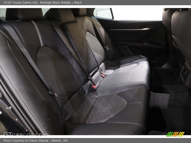 Midnight Black Metallic / Black 2018 Toyota Camry XLE