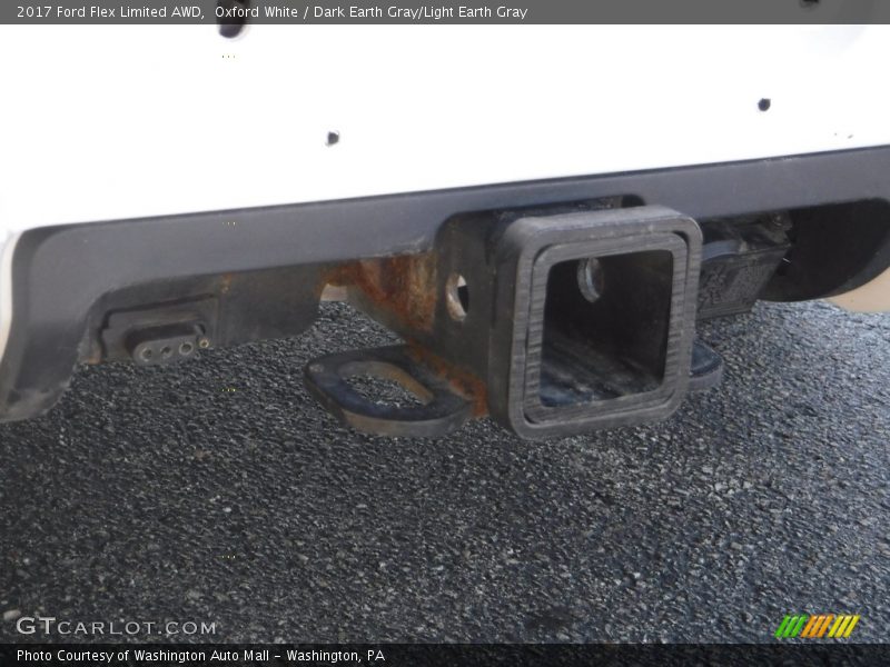 Oxford White / Dark Earth Gray/Light Earth Gray 2017 Ford Flex Limited AWD