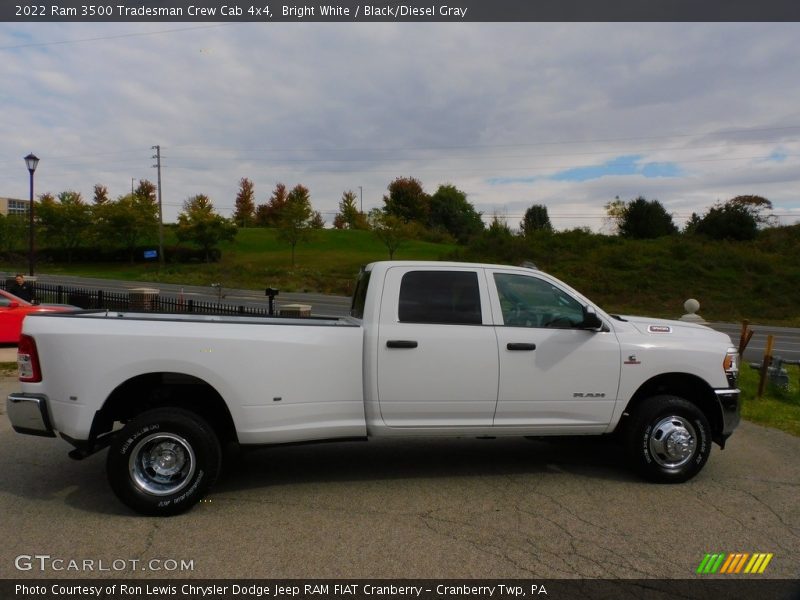 Bright White / Black/Diesel Gray 2022 Ram 3500 Tradesman Crew Cab 4x4