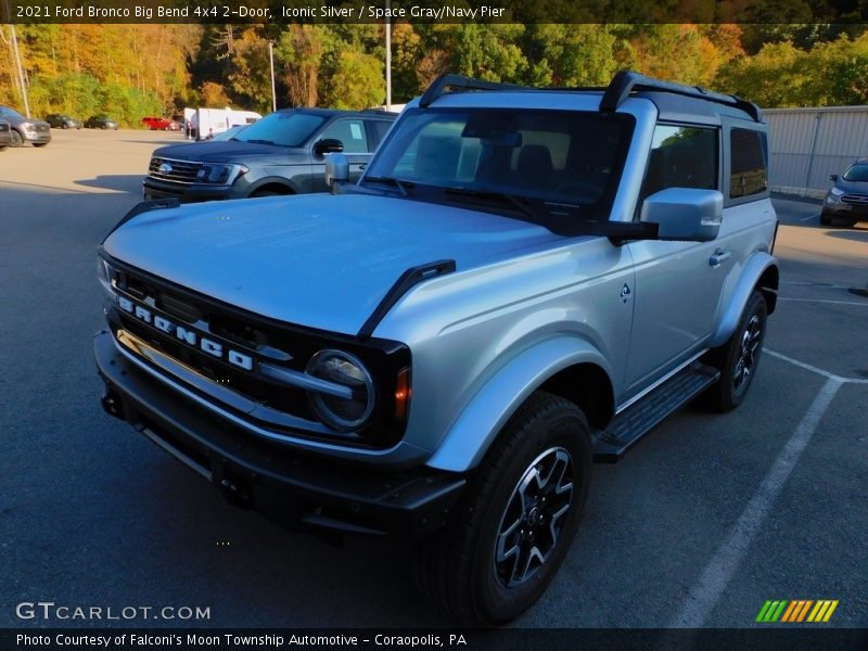 Front 3/4 View of 2021 Bronco Big Bend 4x4 2-Door