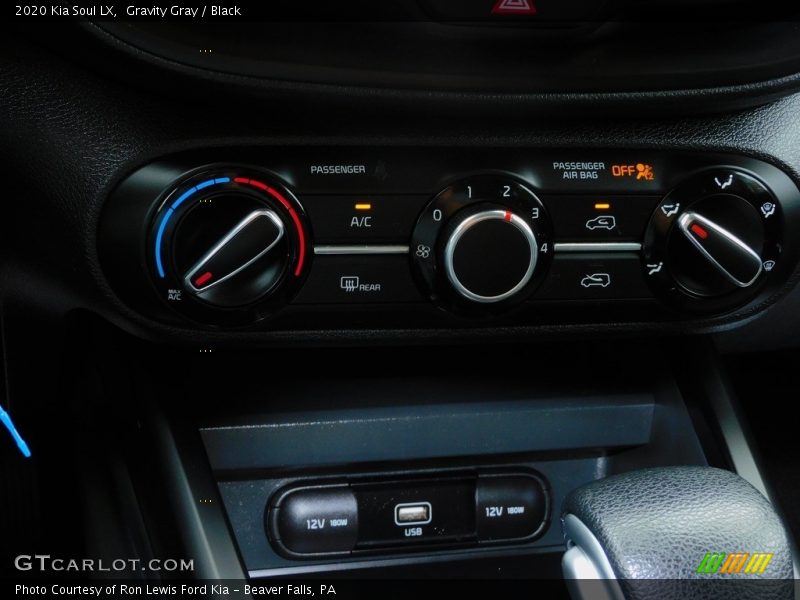 Gravity Gray / Black 2020 Kia Soul LX
