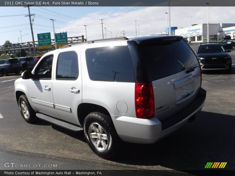 Pure Silver Metallic / Ebony 2011 GMC Yukon SLE 4x4