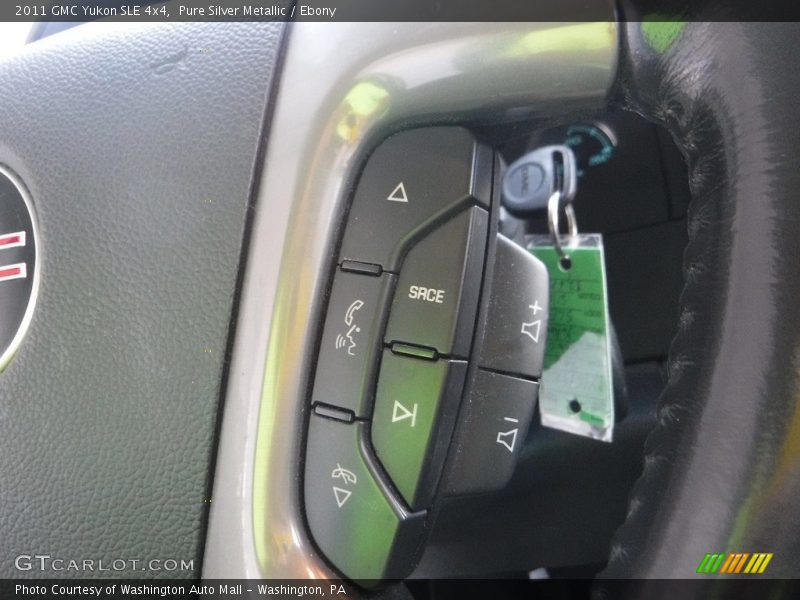 Pure Silver Metallic / Ebony 2011 GMC Yukon SLE 4x4