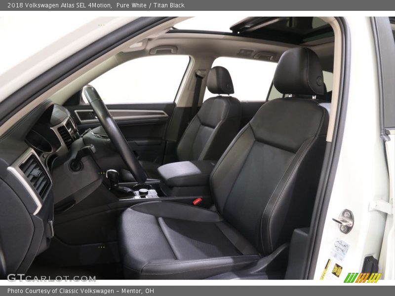 Pure White / Titan Black 2018 Volkswagen Atlas SEL 4Motion