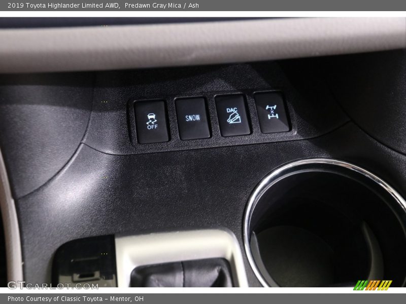 Predawn Gray Mica / Ash 2019 Toyota Highlander Limited AWD