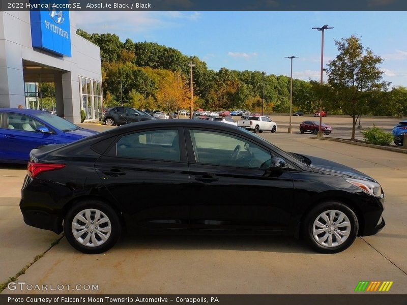 Absolute Black / Black 2022 Hyundai Accent SE