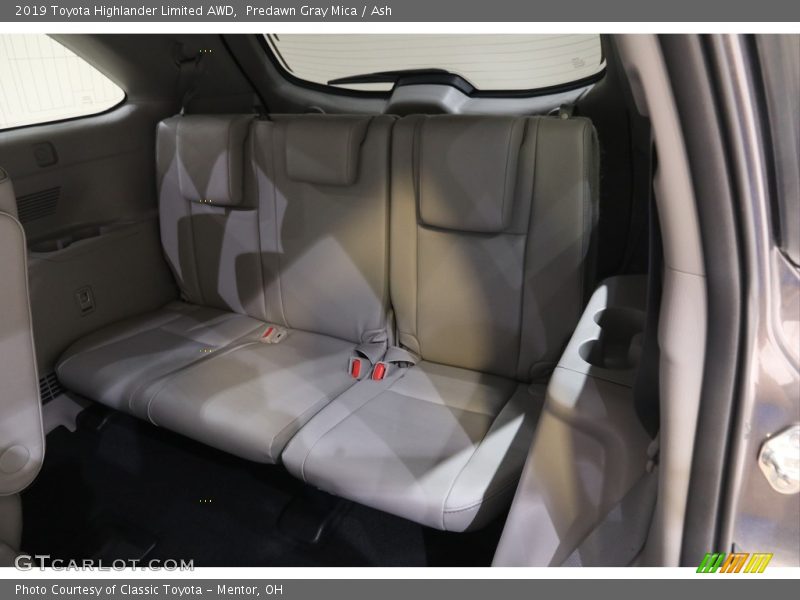 Predawn Gray Mica / Ash 2019 Toyota Highlander Limited AWD