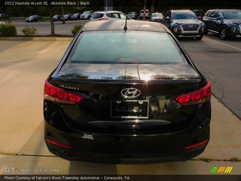 Absolute Black / Black 2022 Hyundai Accent SE