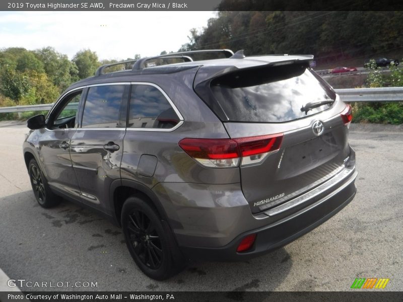 Predawn Gray Mica / Black 2019 Toyota Highlander SE AWD