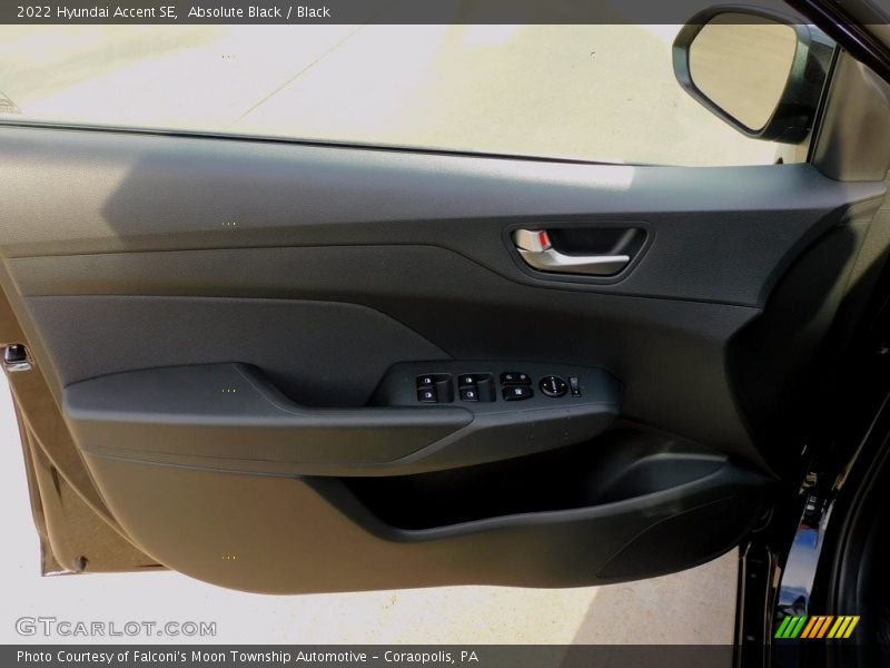 Absolute Black / Black 2022 Hyundai Accent SE
