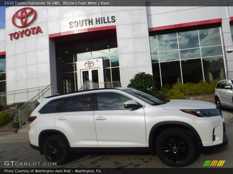 Blizzard Pearl White / Black 2019 Toyota Highlander SE AWD
