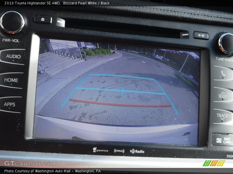 Blizzard Pearl White / Black 2019 Toyota Highlander SE AWD