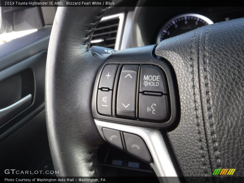 Blizzard Pearl White / Black 2019 Toyota Highlander SE AWD