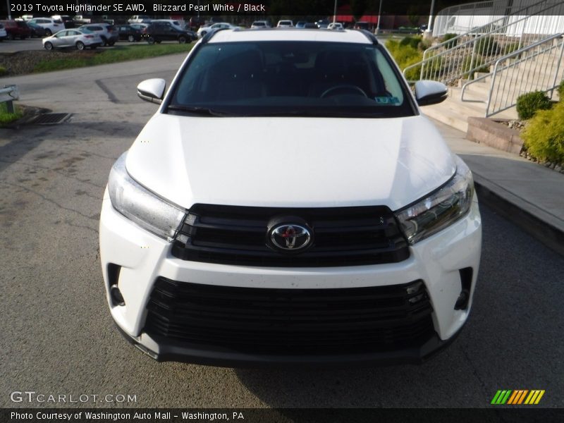Blizzard Pearl White / Black 2019 Toyota Highlander SE AWD