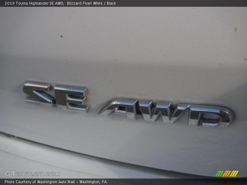 Blizzard Pearl White / Black 2019 Toyota Highlander SE AWD