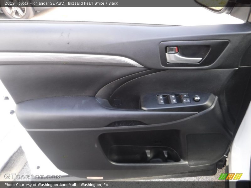 Blizzard Pearl White / Black 2019 Toyota Highlander SE AWD