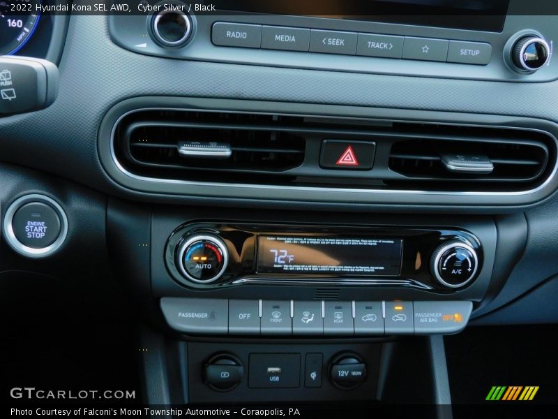 Cyber Silver / Black 2022 Hyundai Kona SEL AWD