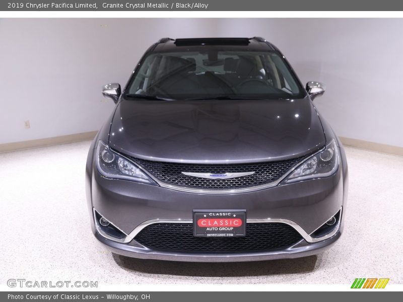 Granite Crystal Metallic / Black/Alloy 2019 Chrysler Pacifica Limited