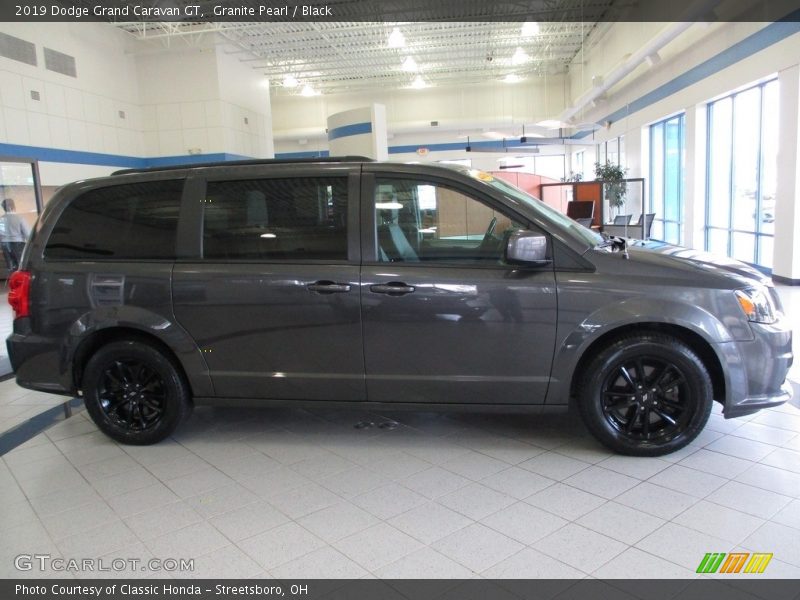 Granite Pearl / Black 2019 Dodge Grand Caravan GT