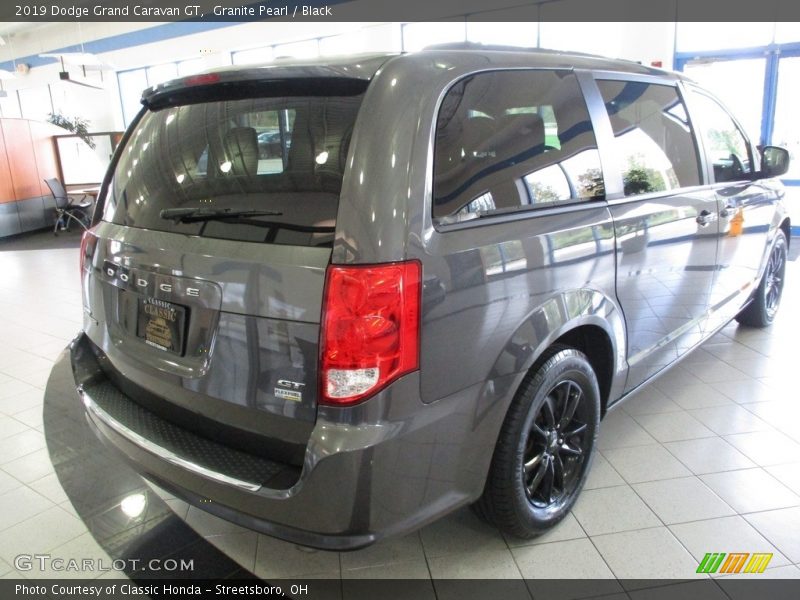 Granite Pearl / Black 2019 Dodge Grand Caravan GT