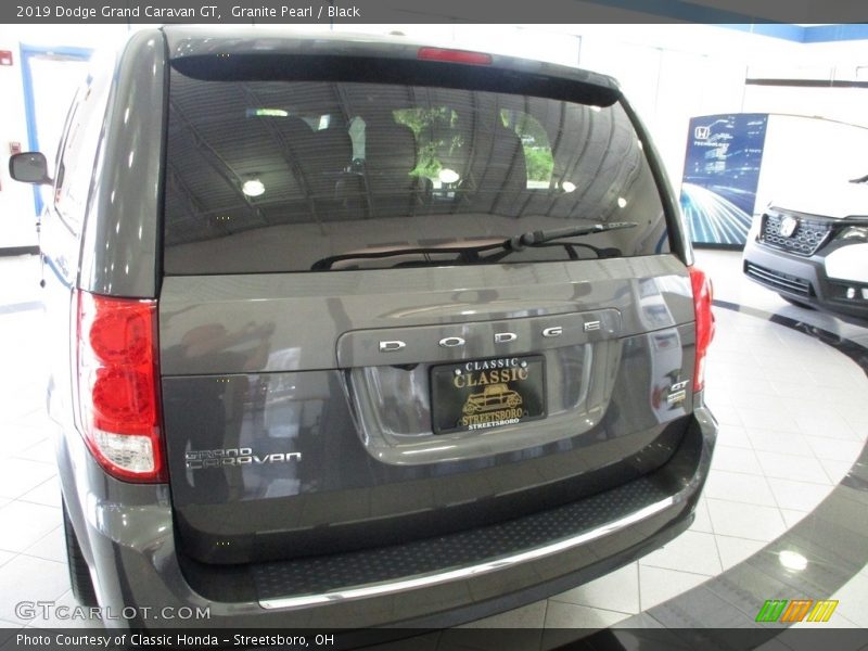 Granite Pearl / Black 2019 Dodge Grand Caravan GT