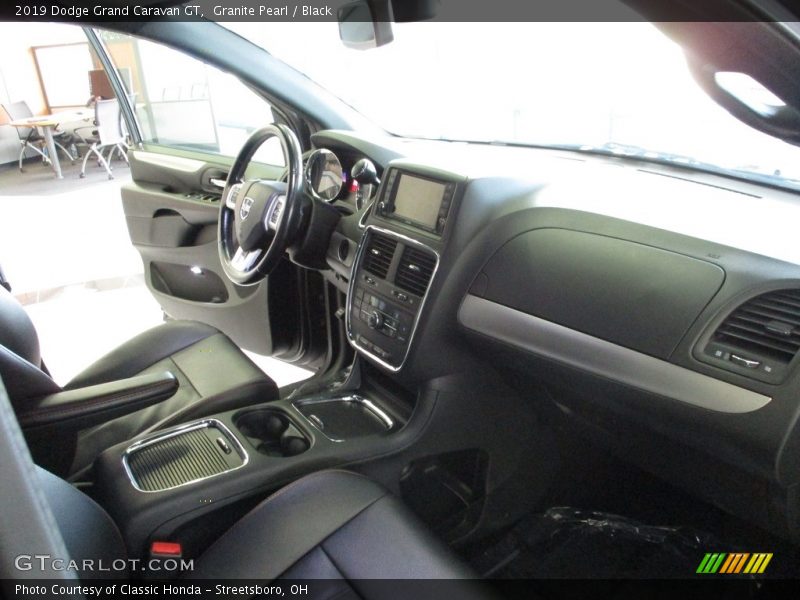 Granite Pearl / Black 2019 Dodge Grand Caravan GT