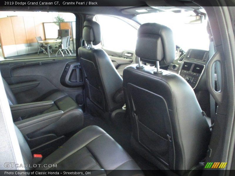 Granite Pearl / Black 2019 Dodge Grand Caravan GT