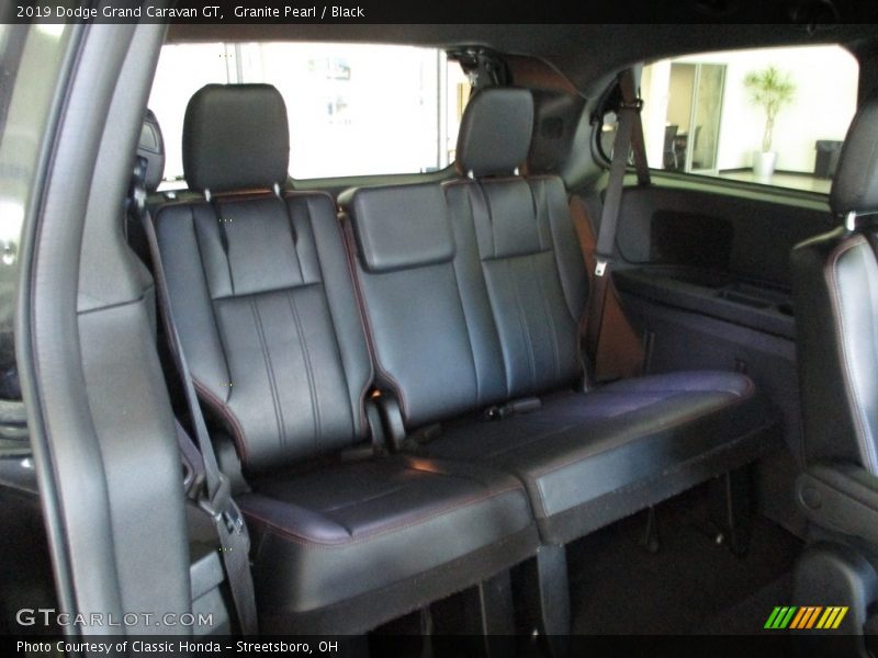 Granite Pearl / Black 2019 Dodge Grand Caravan GT